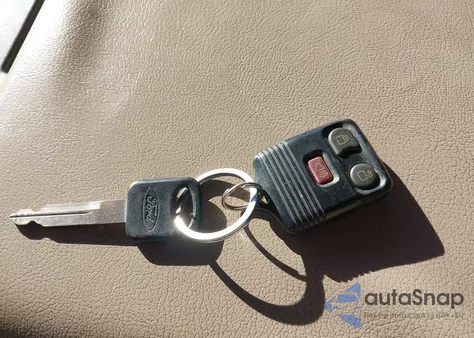 2003 Ford F-250 Lariat/Xl/Xlt z USA, uszkodzony, nr VIN 1FTNW21PX3EC95255